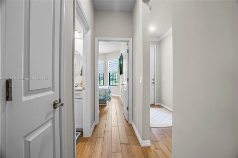 Casa en alquiler en Lake Worth, Florida, 3 dormitorios, 165.46 m2 № 1926775 - foto 10