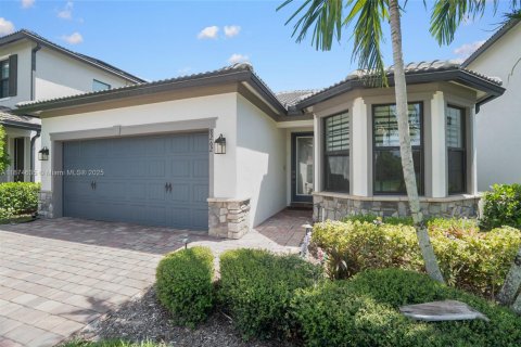 Casa en alquiler en Lake Worth, Florida, 3 dormitorios, 165.46 m2 № 1926775 - foto 2