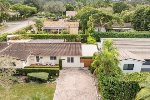 Casa en alquiler en South Miami, Florida, 4 dormitorios, 159.79 m2 № 1977352 - foto 18