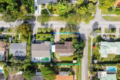 Casa en alquiler en South Miami, Florida, 4 dormitorios, 159.79 m2 № 1977352 - foto 21