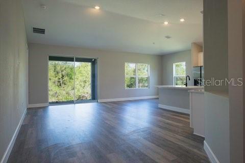 House in Ocala, Florida 3 bedrooms, 150.04 sq.m. № 2152382 - photo 6