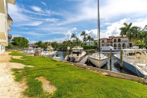 Copropriété à louer à Coral Gables, Floride: 2 chambres, 123.56 m2 № 2078951 - photo 23