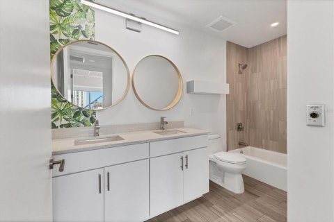 Condo in Sarasota, Florida, 1 bedroom  № 1858194 - photo 18