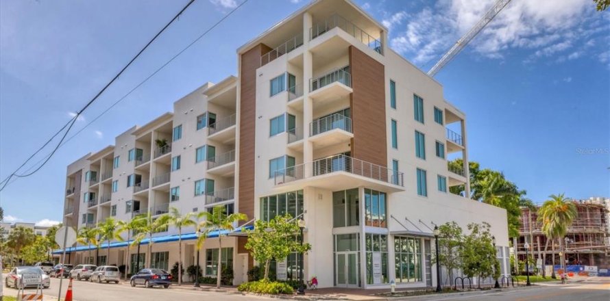 Condominio en Sarasota, Florida, 1 dormitorio № 1858194