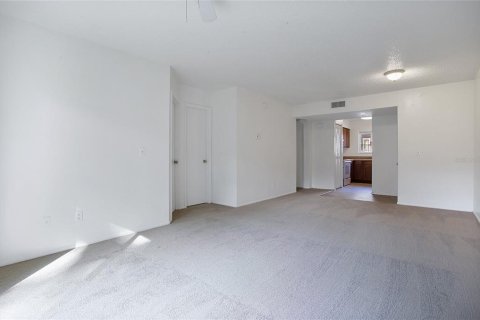 Condominio en alquiler en Orlando, Florida, 2 dormitorios, 94.11 m2 № 1907265 - foto 4