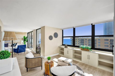 Condo in Hollywood, Florida, 2 bedrooms  № 1973188 - photo 5