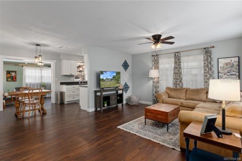 House in Beverly Hills, Florida 2 bedrooms, 111.48 sq.m. № 1832872 - photo 3