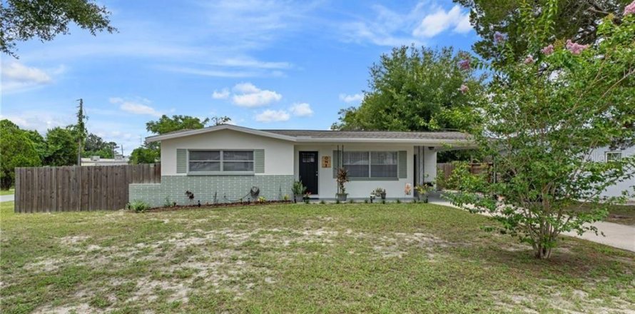 House in Beverly Hills, Florida 2 bedrooms, 111.48 sq.m. № 1832872
