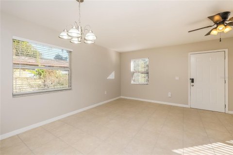 House in Plant City, Florida 3 bedrooms, 123.1 sq.m. № 1905034 - photo 4