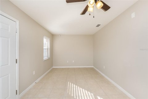 House in Plant City, Florida 3 bedrooms, 123.1 sq.m. № 1905034 - photo 3