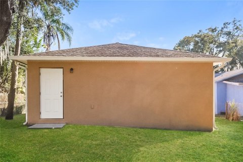 House in Plant City, Florida 3 bedrooms, 123.1 sq.m. № 1905034 - photo 15