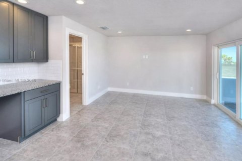 House in Ormond Beach, Florida 2 bedrooms № 1928916 - photo 11