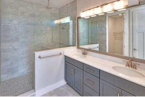 House in Ormond Beach, Florida 2 bedrooms № 1928916 - photo 14