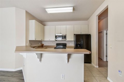 House in New Port Richey, Florida 3 bedrooms, 105.72 sq.m. № 1883914 - photo 13