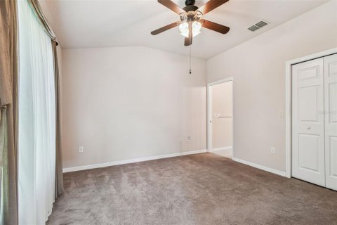 House in New Port Richey, Florida 3 bedrooms, 105.72 sq.m. № 1883914 - photo 27