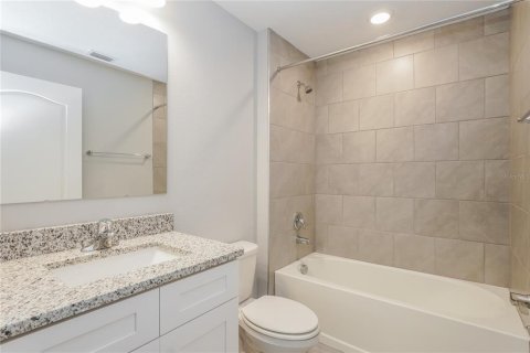 Villa ou maison à vendre à Kissimmee, Floride: 4 chambres, 168.25 m2 № 2107887 - photo 13