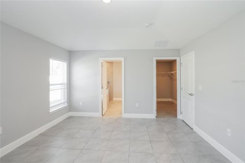 Villa ou maison à vendre à Kissimmee, Floride: 4 chambres, 168.25 m2 № 2107887 - photo 6