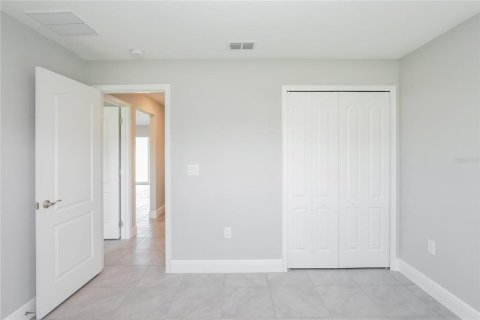 Villa ou maison à vendre à Kissimmee, Floride: 4 chambres, 168.25 m2 № 2107887 - photo 11