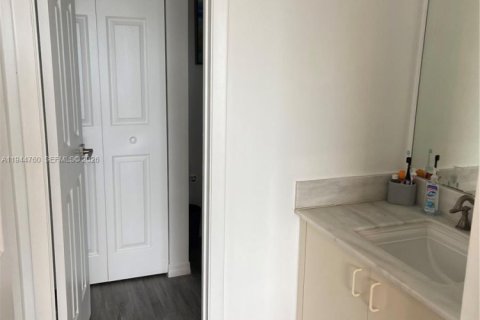 Copropriété à vendre à Cutler Bay, Floride: 2 chambres, 103.4 m2 № 2001245 - photo 8