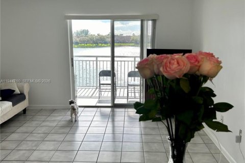 Copropriété à vendre à Cutler Bay, Floride: 2 chambres, 103.4 m2 № 2001245 - photo 3