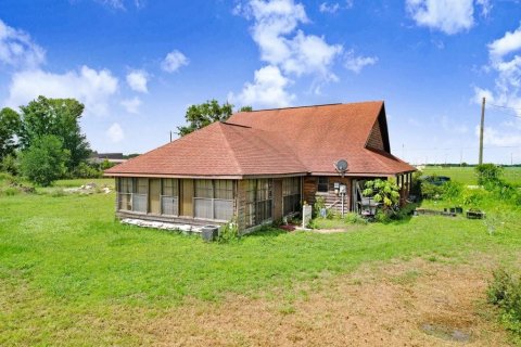 House in Wauchula, Florida 3 bedrooms, 168.8 sq.m. № 1886298 - photo 2