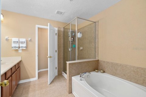 Townhouse in Winter Park, Florida 3 bedrooms, 170.66 sq.m. № 1744847 - photo 10
