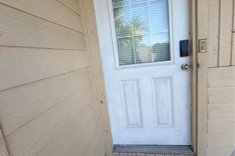 Commercial property in Saint Petersburg, Florida 6 bedrooms, 209.96 sq.m. № 2099709 - photo 13