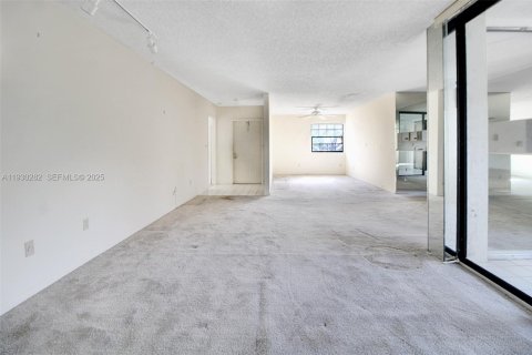Condo in Aventura, Florida, 3 bedrooms № 2038698 - photo 5