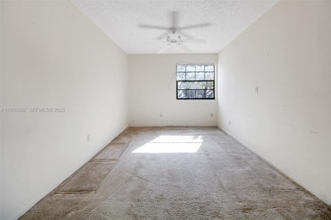 Condo in Aventura, Florida, 3 bedrooms № 2038698 - photo 7