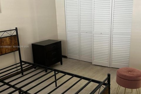 Condominio en alquiler en Hallandale Beach, Florida, 1 dormitorio, 57.6 m2 № 2058641 - foto 10