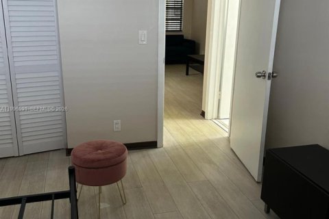 Condominio en alquiler en Hallandale Beach, Florida, 1 dormitorio, 57.6 m2 № 2058641 - foto 5