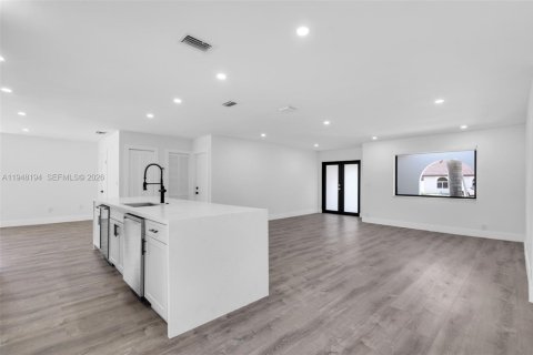 Купить виллу или дом в Майами, Флорида 4 спальни, 212.65м2, № 2005473 - фото 5