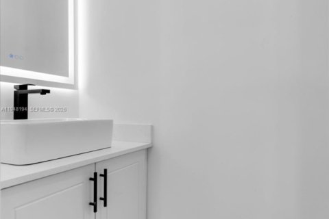 Купить виллу или дом в Майами, Флорида 4 спальни, 212.65м2, № 2005473 - фото 10