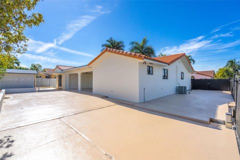 Купить виллу или дом в Майами, Флорида 4 спальни, 212.65м2, № 2005473 - фото 28