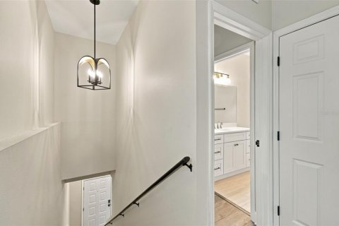 Townhouse in Tampa, Florida 2 bedrooms, 117.15 sq.m. № 2413631 - photo 10