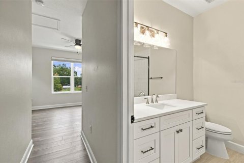 Townhouse in Tampa, Florida 2 bedrooms, 117.15 sq.m. № 2413631 - photo 13