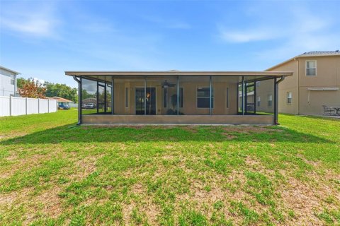 Villa ou maison à vendre à Land O' Lakes, Floride: 3 chambres, 118.26 m2 № 2107190 - photo 28