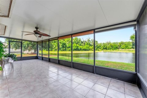 Villa ou maison à vendre à Land O' Lakes, Floride: 3 chambres, 118.26 m2 № 2107190 - photo 5