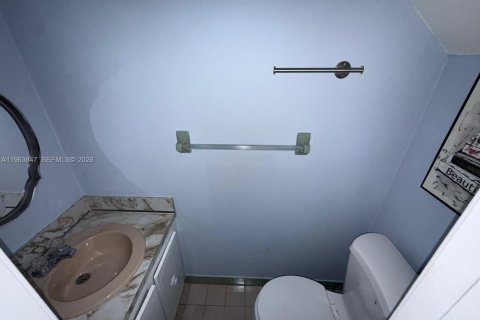 Copropriété à louer à Hialeah, Floride: 1 chambre, 66.89 m2 № 2025357 - photo 6