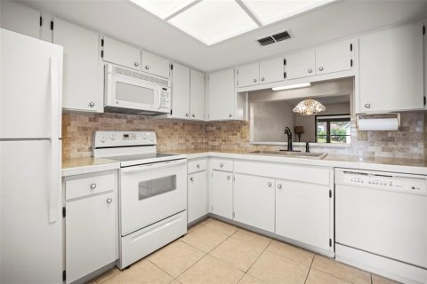 Купить кондоминиум в Клируотер, Флорида 8 комнат, 95.69м2, № 2208155 - фото 8