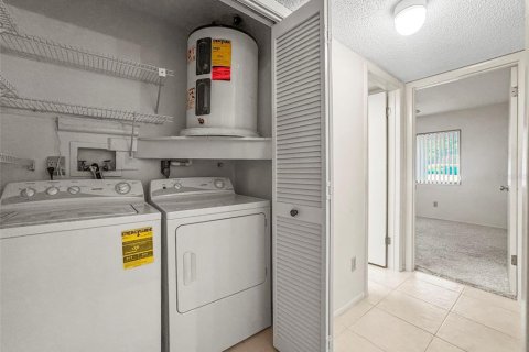 Купить кондоминиум в Клируотер, Флорида 8 комнат, 95.69м2, № 2208155 - фото 12