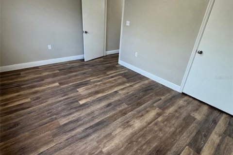 Снять в аренду квартиру в Лисбург, Флорида 3 комнаты, 87.14м2, № 1754675 - фото 11