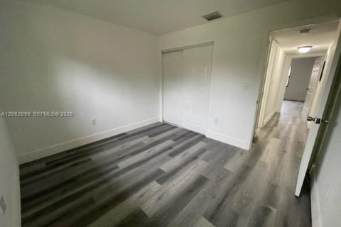 Adosado en venta en Homestead, Florida, 3 dormitorios, 111.48 m2 № 2246847 - foto 10