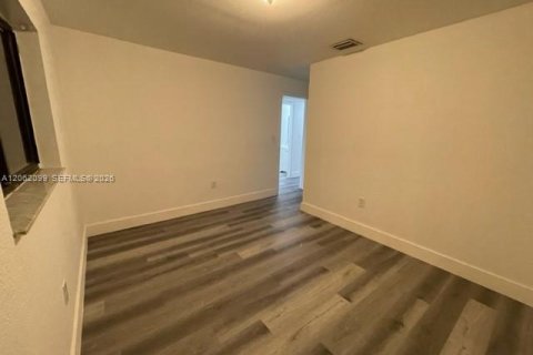 Adosado en venta en Homestead, Florida, 3 dormitorios, 111.48 m2 № 2246847 - foto 8