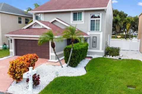 Villa ou maison à vendre à Boynton Beach, Floride: 4 chambres, 203.64 m2 № 2081665 - photo 3