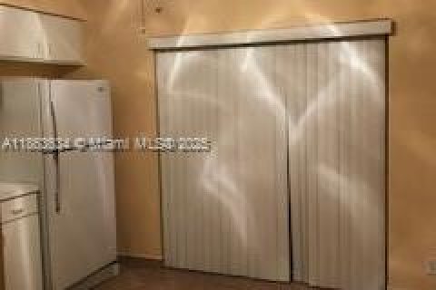 Townhouse in Plantation, Florida 2 bedrooms, 103.12 sq.m. № 1891507 - photo 29