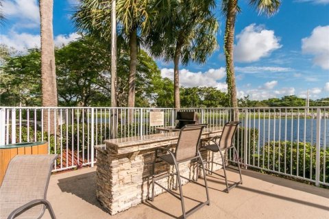 Townhouse in Plantation, Florida 2 bedrooms, 103.12 sq.m. № 1891507 - photo 2