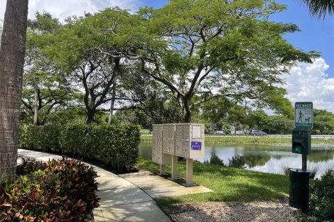 Townhouse in Plantation, Florida 2 bedrooms, 103.12 sq.m. № 1891507 - photo 19