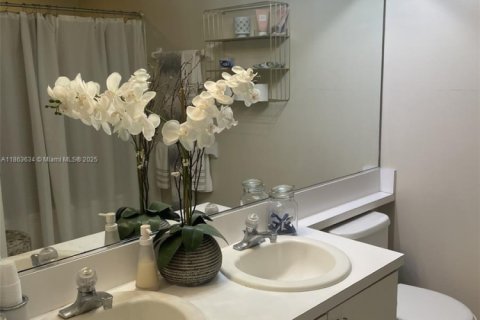 Townhouse in Plantation, Florida 2 bedrooms, 103.12 sq.m. № 1891507 - photo 27