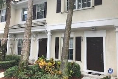 Townhouse in Plantation, Florida 2 bedrooms, 103.12 sq.m. № 1891507 - photo 11